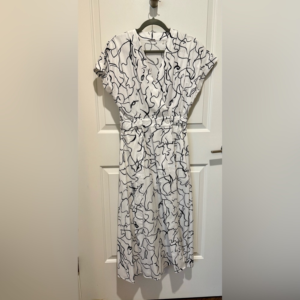 Elie Tahari Midi Elegant White and Black Dress size 4